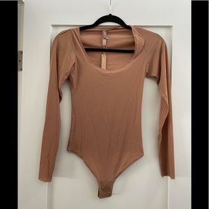 NWT SKIMS jellysheer bodysuit SIENNA